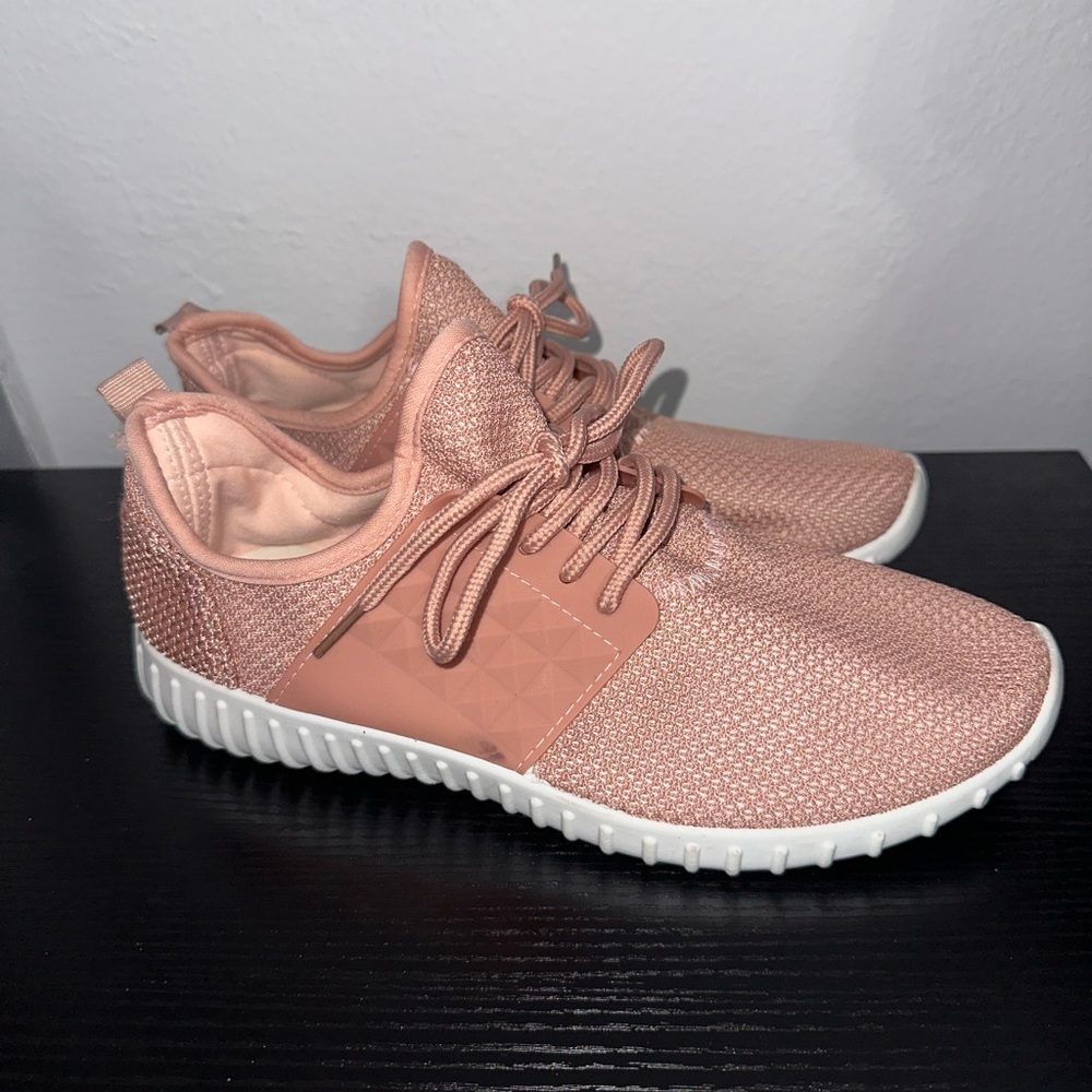 Fashion Sneakers💗